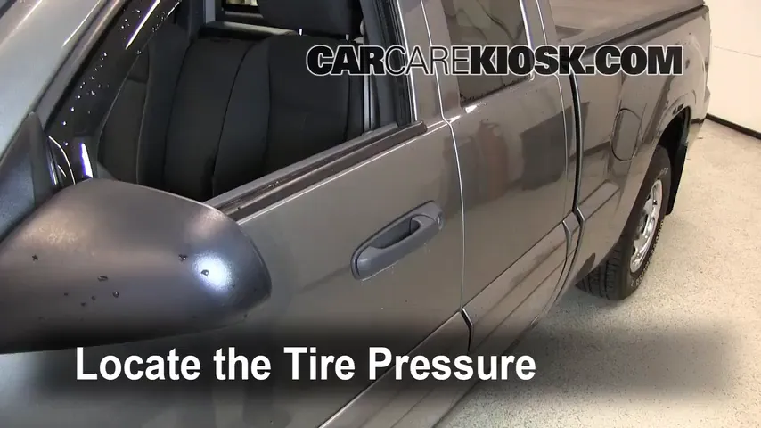 2007 Mitsubishi Raider LS 3.7L V6 Extended Cab Pickup Tires & Wheels Check Tire Pressure